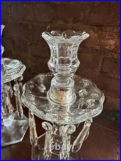 2 VINTAGE HEISEY CRYSTAL GLASS CANDLESTICKS OLD WILLIAMSBURG withBOBECHE & PRISMS