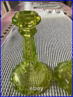 Green Glass Scalloped Edge Boho Vintage Pair Of Stylish Candle Holders