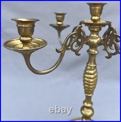 STUNNING FIVE ARM FRENCH VINTAGE BRASS CANDELABRA 1,6kg (LOT 6013)