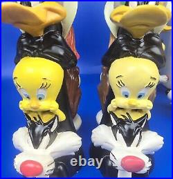 Vintage Looney Tunes Totem Candlestick Holders 1995 Warner Bros Stor Set of 2