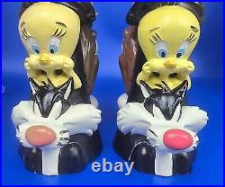 Vintage Looney Tunes Totem Candlestick Holders 1995 Warner Bros Stor Set of 2